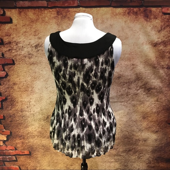 SERENADE NY Woman Sleeveless Floral | 1X | EUC - Picture 4 of 5